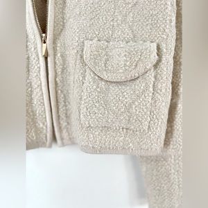 NIC + ZOE Diamond detail Sherpa jacket. Cream color, size M, zip up. Never worn.
